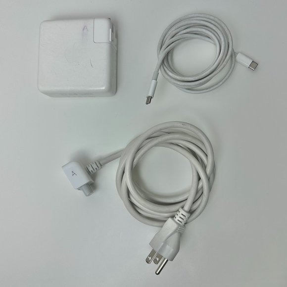 ❌SOLD❌Apple MacBook Pro 15-inch Intel Core i9, 512GB SSD, 16GB - 2019 - Picture 12 of 14